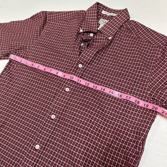 NWOT LL Bean Mens Red Plaid Button Down Short Sleeve Shirt - S Wrinkle Resistant - Picture 4 of 10